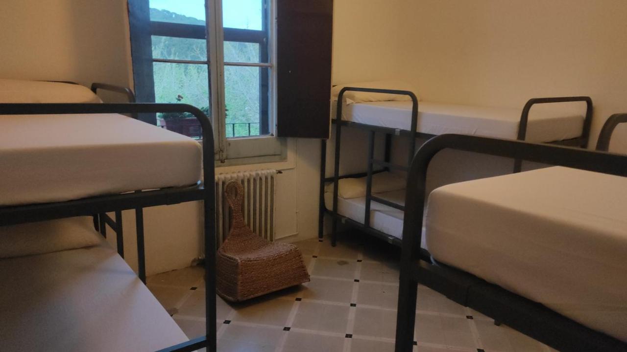 Can Rabassa Hostel Vallromanes Luaran gambar