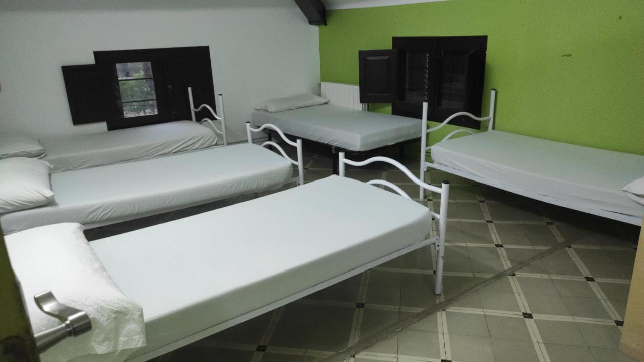 Can Rabassa Hostel Vallromanes Luaran gambar